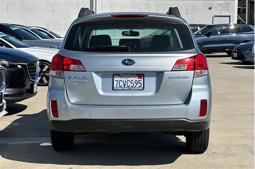 2014 Subaru Outback 2.5i
