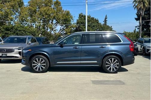 2025 Volvo XC90 B6 Plus 7-Seater