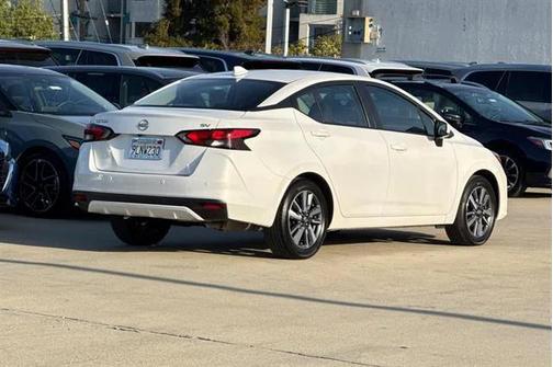 2024 Nissan Versa 1.6 SV