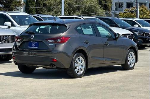 2015 Mazda Mazda3 i Sport
