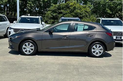 2015 Mazda Mazda3 i Sport
