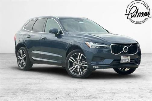 2021 Volvo XC60 T5 Momentum