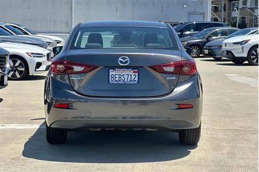 2018 Mazda Mazda3 Sport