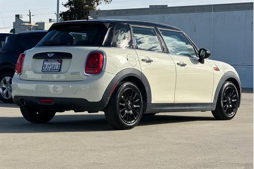 2016 MINI Hardtop Cooper