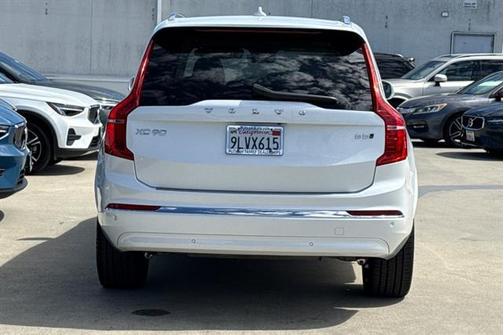 2024 Volvo XC90 B5 Plus Bright Theme