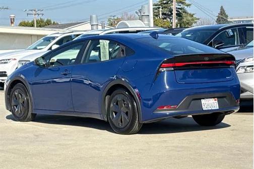 2023 Toyota Prius LE