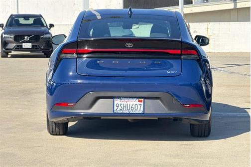 2023 Toyota Prius LE
