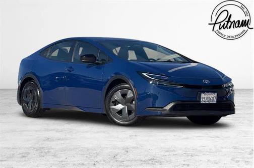 2023 Toyota Prius LE