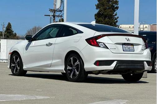 2017 Honda Civic Touring