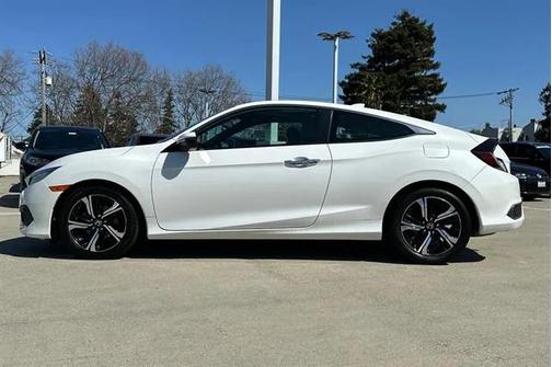 2017 Honda Civic Touring