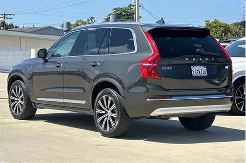 2022 Volvo XC90 Recharge Plug-In Hybrid T8 Inscription 7 Passenger