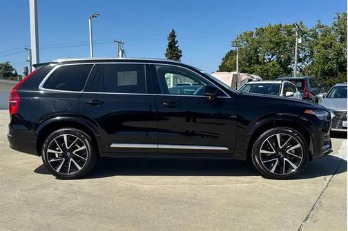 2024 Volvo XC90 B6 Ultimate Bright Theme 6-Seater