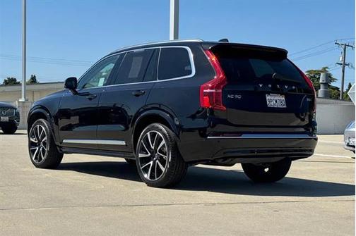 2024 Volvo XC90 B6 Ultimate Bright Theme 6-Seater