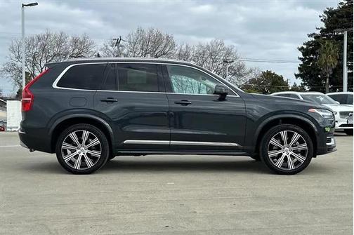 2022 Volvo XC90 Recharge Plug-In Hybrid T8 Inscription Expression 6 Passenger