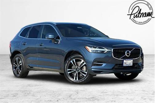 2020 Volvo XC60 Recharge Plug-In Hybrid T8 Momentum