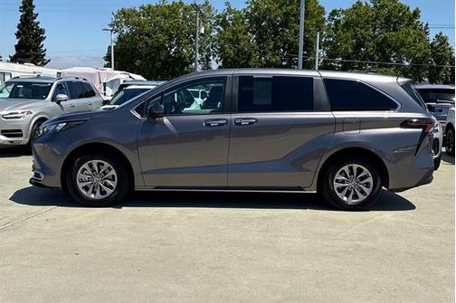 Predawn Gray Mica 2024 Toyota Sienna XLE