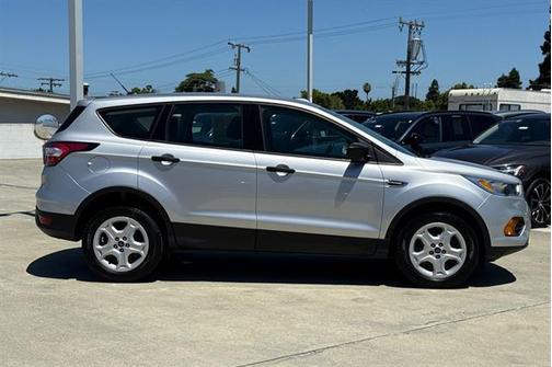 INGOT SILVER METALLIC 2017 Ford Escape S