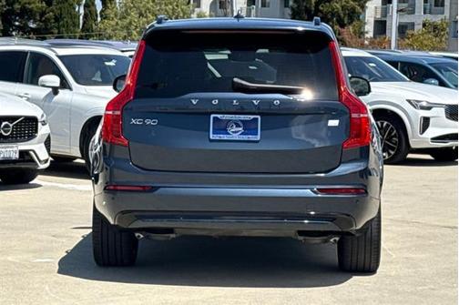 Denim Blue Metallic 2023 Volvo XC90 Recharge Plug-In Hybrid T8 Ultimate Dark Theme 7-Seater