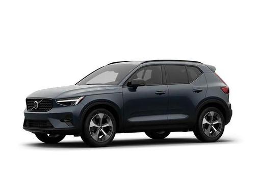 2026 Volvo XC40 B4 Plus
