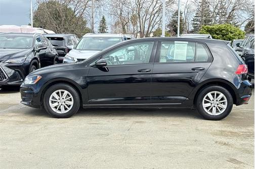 2016 Volkswagen Golf TSI S 4-Door