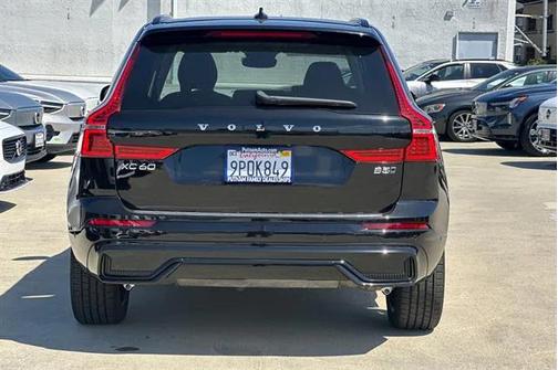 2025 Volvo XC60 B5 Plus