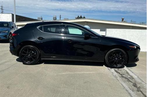 2023 Mazda Mazda3 FWD w/Premium Package