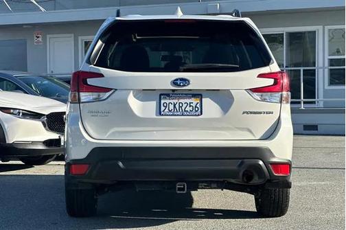 2022 Subaru Forester Premium
