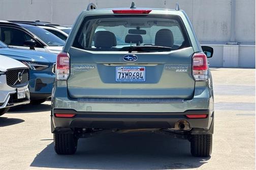 Jasmine Green Metallic 2017 Subaru Forester 2.5i