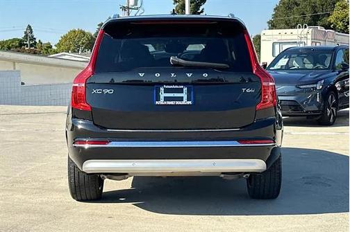 2022 Volvo XC90 T6 Inscription