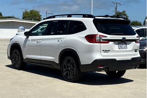 Crystal White Pearl 2025 Subaru Ascent Onyx Edition 7-Passenger