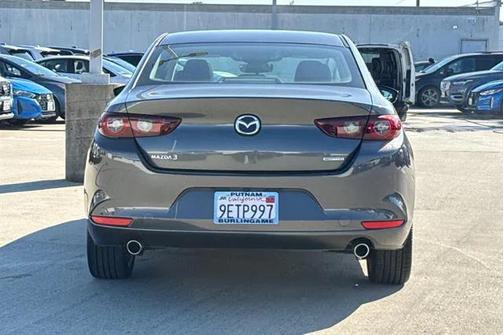 2022 Mazda Mazda3 FWD w/Preferred Package