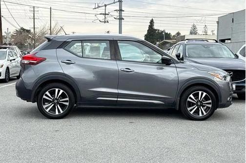 2018 Nissan Kicks SR