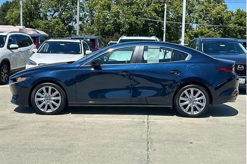 2023 Mazda Mazda3 FWD w/Preferred Package