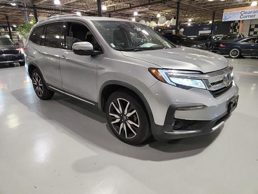 2020 Honda Pilot Touring 8-Passenger