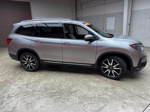 2020 Honda Pilot Touring 8-Passenger
