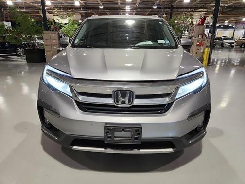 2020 Honda Pilot Touring 8-Passenger