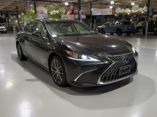 2022 Lexus ES 250 Luxury