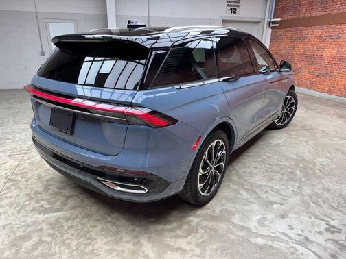 Blue Metallic 2025 Lincoln Nautilus Reserve