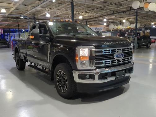Black Metallic 2025 Ford F-350 XL