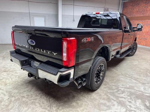 Black Metallic 2025 Ford F-350 XL