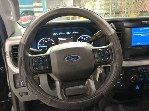 Black Metallic 2025 Ford F-350 XL
