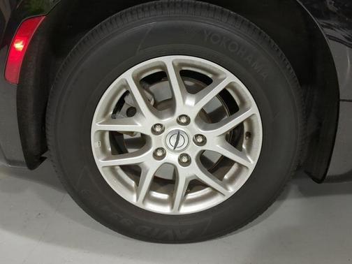 Diamond Black 2025 Chrysler Pacifica Select