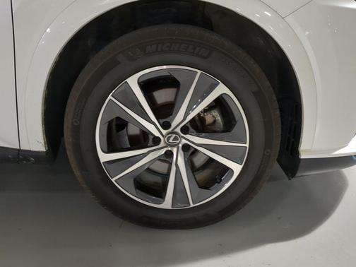 White Pearl 2023 Lexus RX 350 Premium