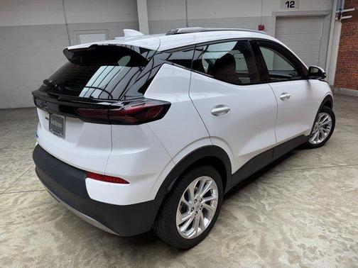 2023 Chevrolet Bolt EUV LT