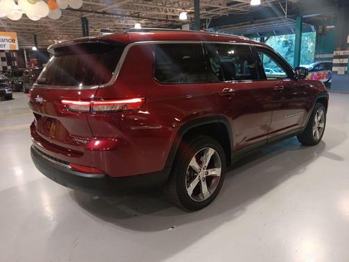 Velvet 2022 Jeep Grand Cherokee L Limited