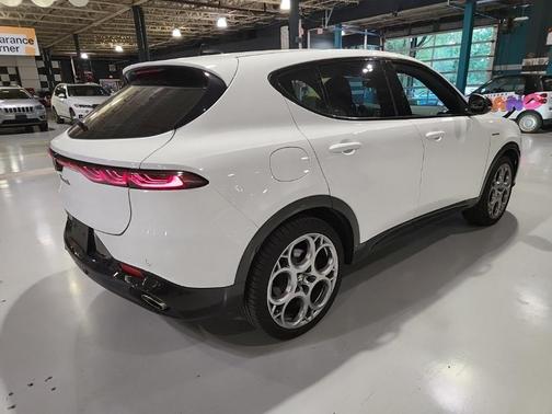 2024 Alfa Romeo Tonale Veloce