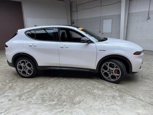 2024 Alfa Romeo Tonale Veloce