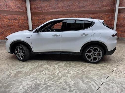 2024 Alfa Romeo Tonale Veloce