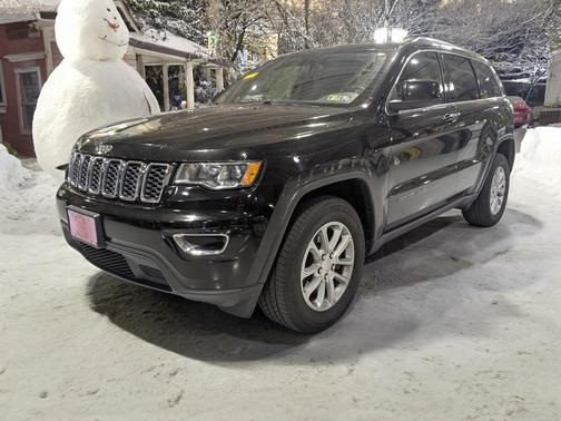 2021 Jeep Grand Cherokee Laredo