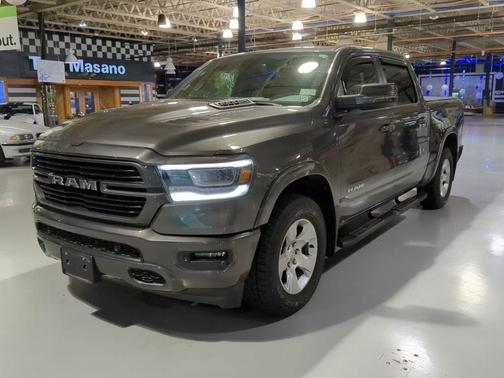Crystal Metallic 2019 RAM 1500 Laramie